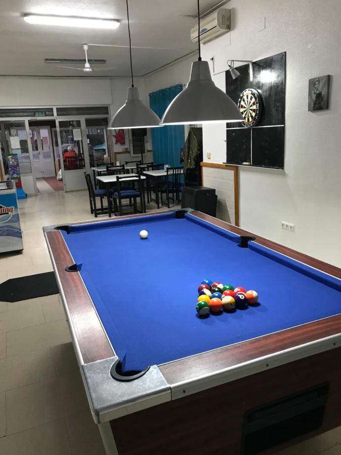 Oasis Country Park Hotel Rugat Bagian luar foto