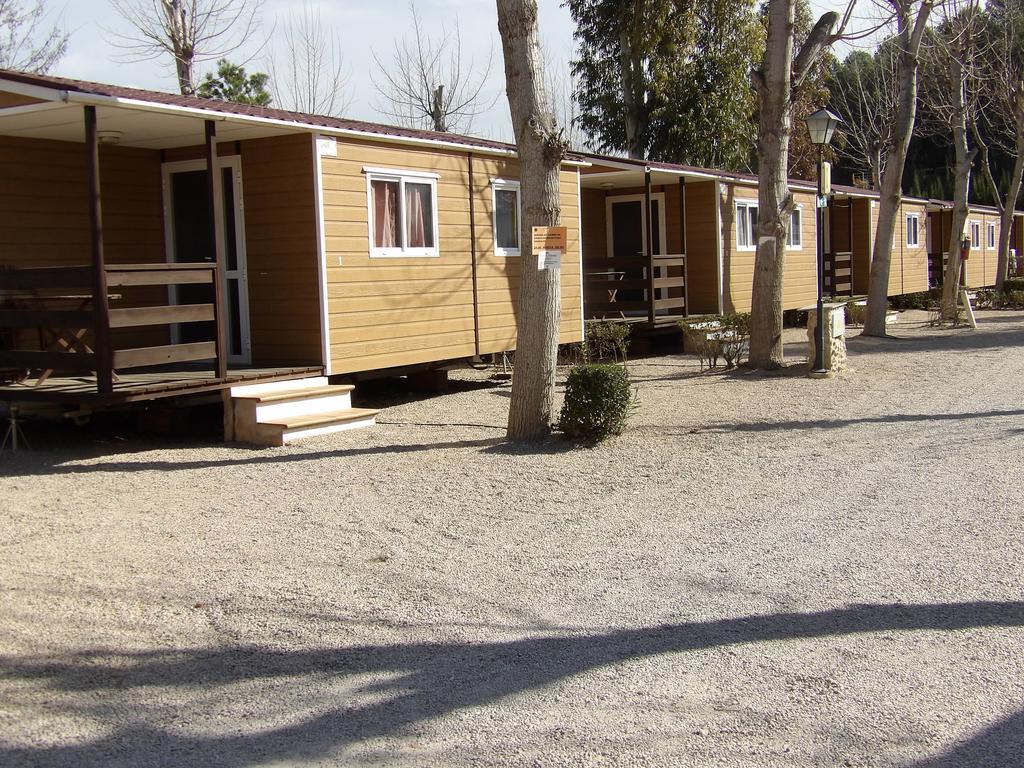 Oasis Country Park Hotel Rugat Bagian luar foto